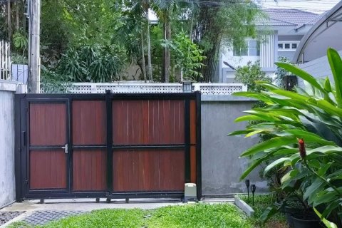 Townhouse à Watthana, Bangkok, Thaïlande 4 chambres № 138086 - photo 2