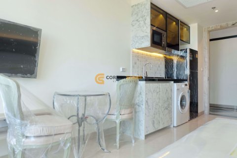 Condo sur Jomtien Beach, Pattaya, Thaïlande, 1 chambre  № 204971 - photo 11