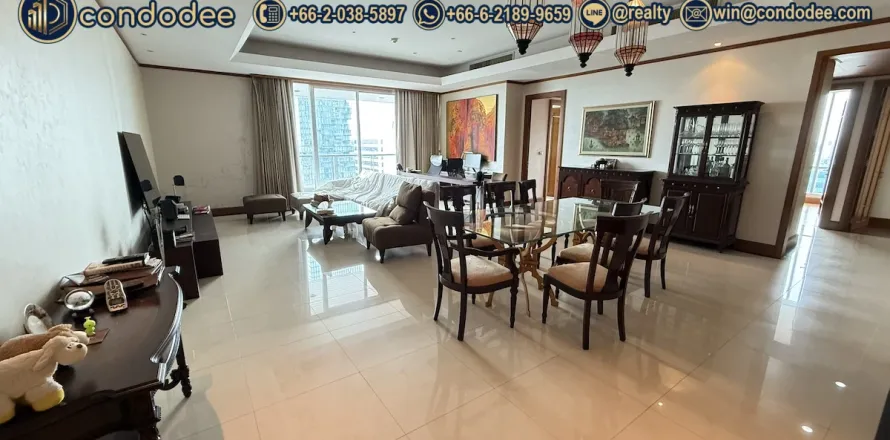 Condo à Sathon, Bangkok, Thaïlande, 3 chambres  № 201426