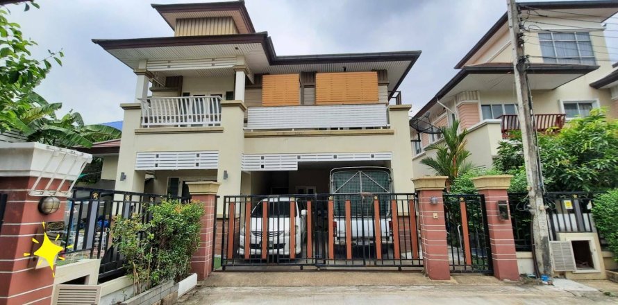 Maison à Nonthaburi, Thaïlande 3 chambres № 148939