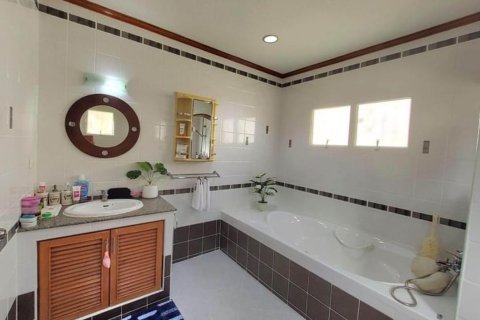 Villa in Pattaya, Thailand 3 bedrooms № 172210 - photo 13