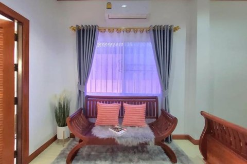 Villa in Pattaya, Thailand 3 bedrooms № 172210 - photo 5