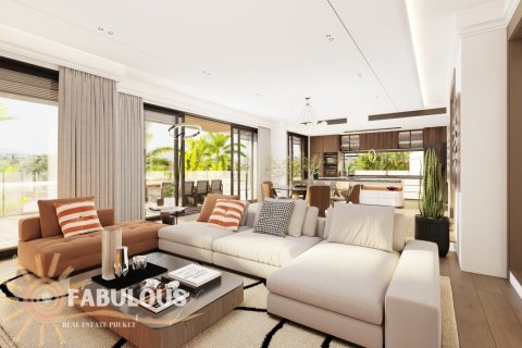 Villa in Chalong, Thailand 5 bedrooms № 179436 - photo 10