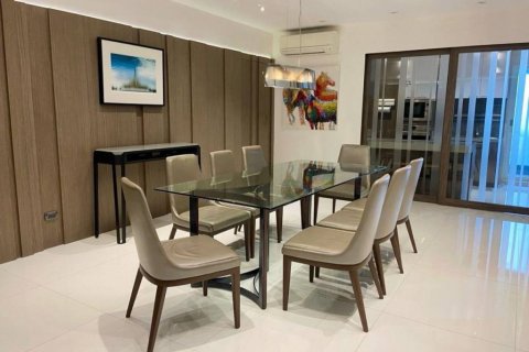 Condo à Bangkok, Thaïlande, 3 chambres  № 172916 - photo 3