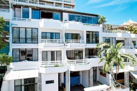 Вилла в Паттайе, Таиланд с 8 спальнями  № 172914