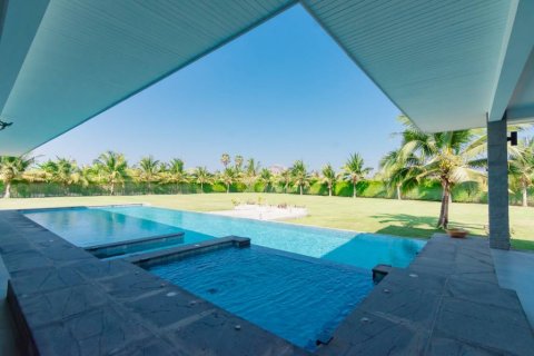 Вилла в Пран Бури, Таиланд с 4 спальнями  № 172917 - фото 6