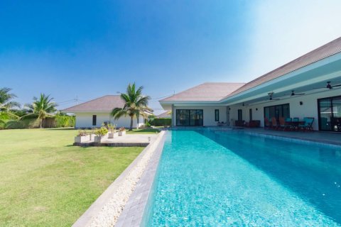 Вилла в Пран Бури, Таиланд с 4 спальнями  № 172917