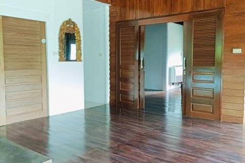House in Surat Thani, Thailand 2 bedrooms № 115706 - photo 2