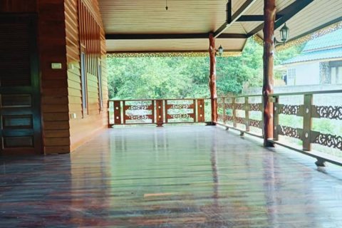 House in Surat Thani, Thailand 2 bedrooms № 115706 - photo 6