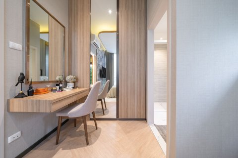 Condo in Bangkok, Thailand, 3 bedrooms  № 159649 - photo 8