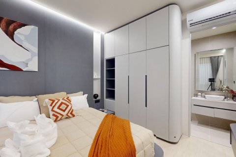 Condo in Kamala, Thailand, 1 bedroom  № 134333 - photo 8