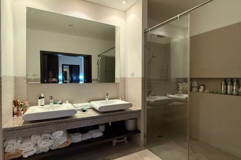 Condo in Bang Tao, Thailand, 2 bedrooms  № 134332 - photo 12