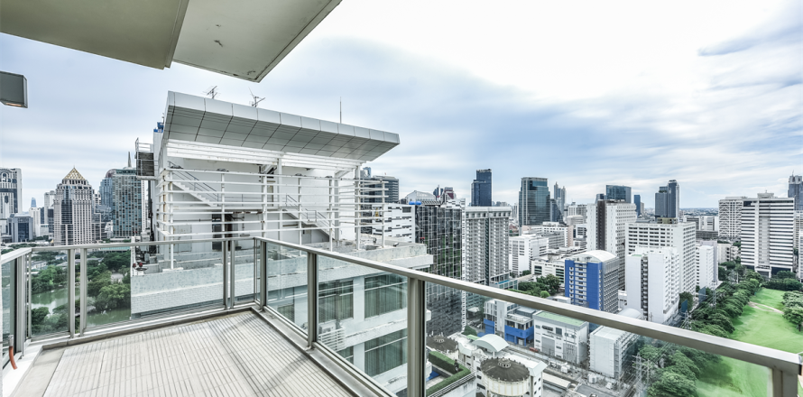 Condominio de 2 dormitorios en Bangkok, Tailandia № 233544