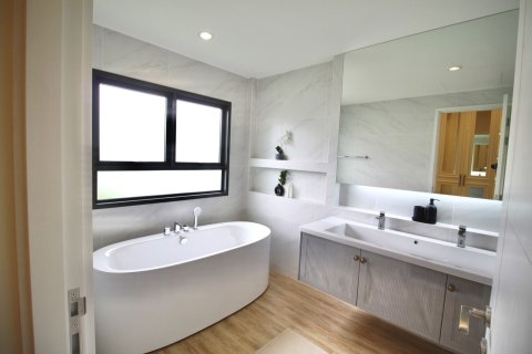 Дом в Банг Пхли Яи, Таиланд с 5 спальнями № 147945 - фото 14