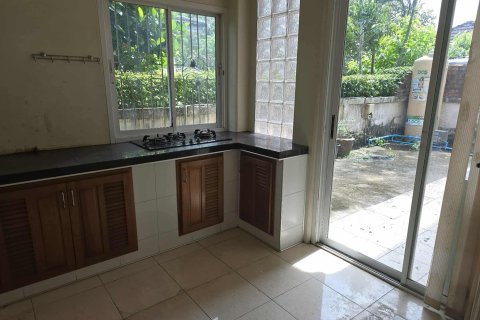 House in Chiang Mai, Thailand 6 bedrooms № 147951 - photo 7