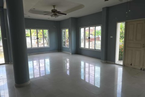 House in Chiang Mai, Thailand 6 bedrooms № 147951 - photo 10