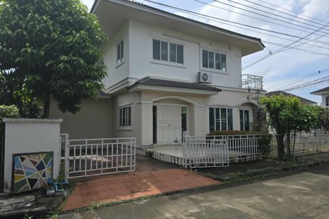 House in Chiang Mai, Thailand 6 bedrooms № 147951 - photo 19