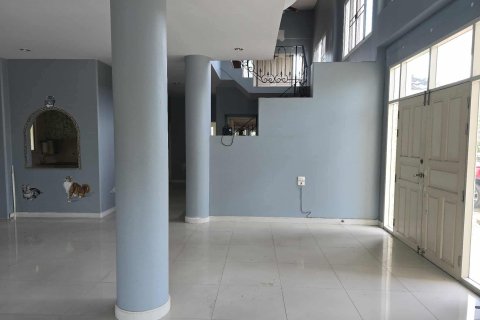 House in Chiang Mai, Thailand 6 bedrooms № 147951 - photo 14