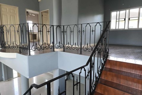 House in Chiang Mai, Thailand 6 bedrooms № 147951 - photo 20