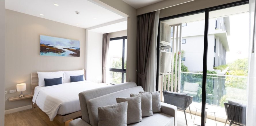 Studio in the Condo in Phuket, Thailand  № 147946
