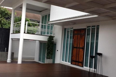 House in Din Daeng, Bangkok, Thailand 4 bedrooms № 135415 - photo 25