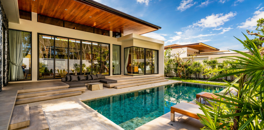 Пентхаус в Пхукете, Таиланд с 4 комнатами  № 150809