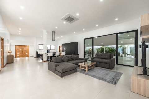 Вилла в Пхукете, Таиланд с 4 спальнями  № 141807 - фото 18