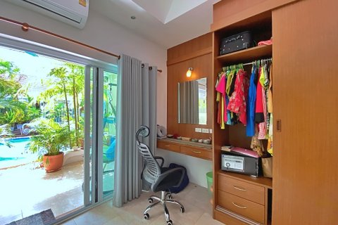 Townhouse in Hua Hin, Thailand 1 bedroom № 205683 - photo 23