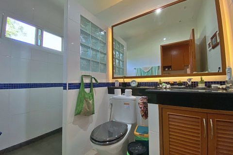 Townhouse in Hua Hin, Thailand 1 bedroom № 205683 - photo 17