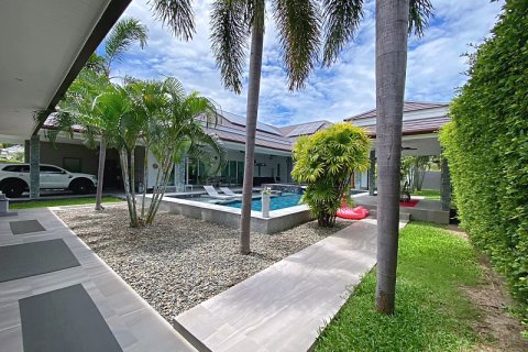 Villa in Hua Hin, Thailand 3 bedrooms № 205680 - photo 3