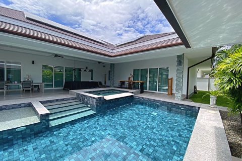 Villa in Hua Hin, Thailand 3 bedrooms № 205680 - photo 5