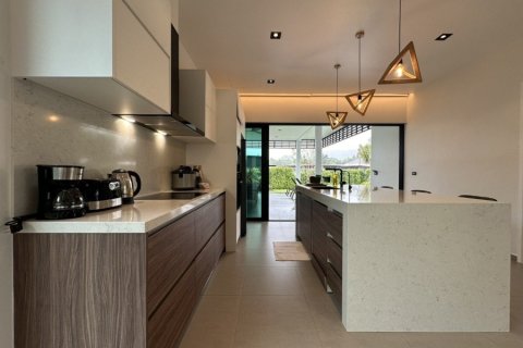 Villa in Hua Hin, Thailand 3 bedrooms № 205684 - photo 8