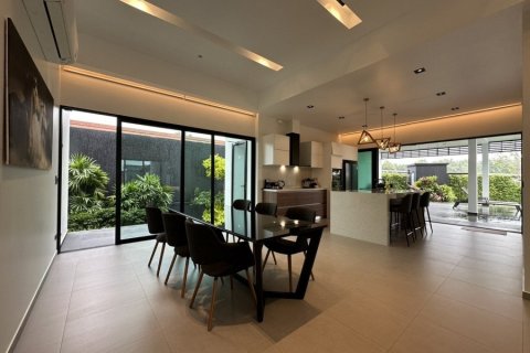 Villa in Hua Hin, Thailand 3 bedrooms № 205684 - photo 6