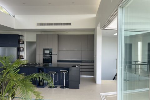 Villa in Pa Klok, Thailand 5 bedrooms № 138079 - photo 28