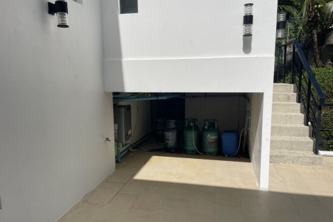 Villa in Pa Klok, Thailand 5 bedrooms № 138079 - photo 20