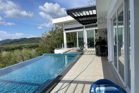 Villa in Pa Klok, Thailand 5 bedrooms № 138079 - photo 9