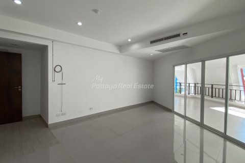 Condo in Bang Lamung, Thailand, 3 bedrooms № 154498 - photo 20