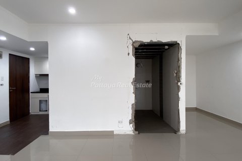 Condo in Bang Lamung, Thailand, 3 bedrooms № 154498 - photo 16