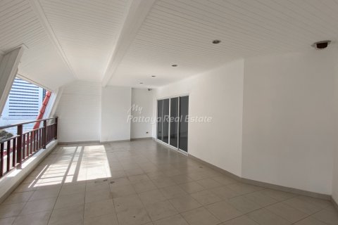 Condo in Bang Lamung, Thailand, 3 bedrooms № 154498 - photo 25