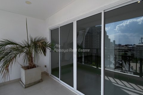 Condo in Bang Lamung, Thailand, 3 bedrooms № 154498 - photo 8