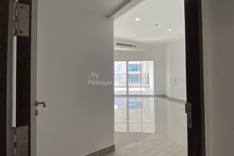 Condo in Bang Lamung, Thailand, 3 bedrooms № 154498 - photo 18