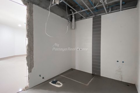 Condo in Bang Lamung, Thailand, 3 bedrooms № 154498 - photo 17