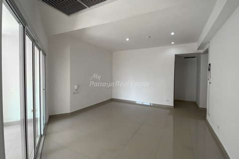 Condo in Bang Lamung, Thailand, 3 bedrooms № 154498 - photo 22