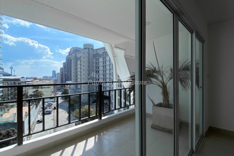 Condo in Bang Lamung, Thailand, 3 bedrooms № 154498 - photo 10