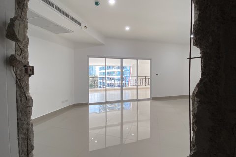 Condo in Bang Lamung, Thailand, 3 bedrooms № 154498 - photo 2