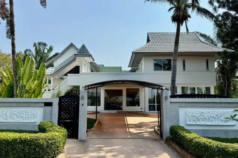 Maison à Pattaya, Thaïlande 4 chambres № 154495 - photo 3