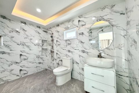 Maison à Pattaya, Thaïlande 4 chambres № 154495 - photo 25