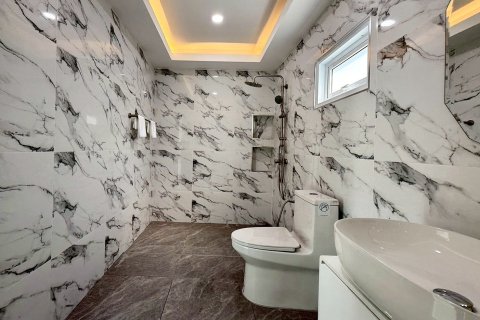 Maison à Pattaya, Thaïlande 4 chambres № 154495 - photo 26