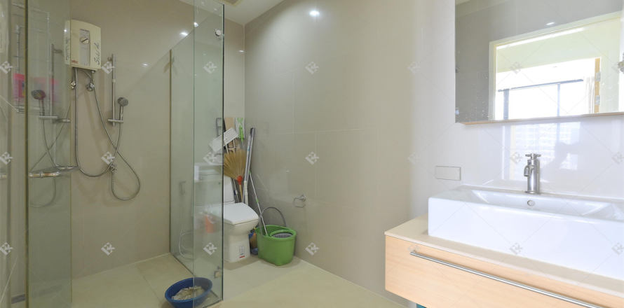 Condo in Bangkok, Thailand, 3 bedrooms № 194610