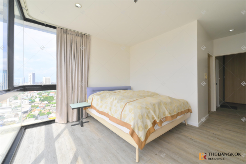 Condo in Bangkok, Thailand, 3 bedrooms № 194610 - photo 4